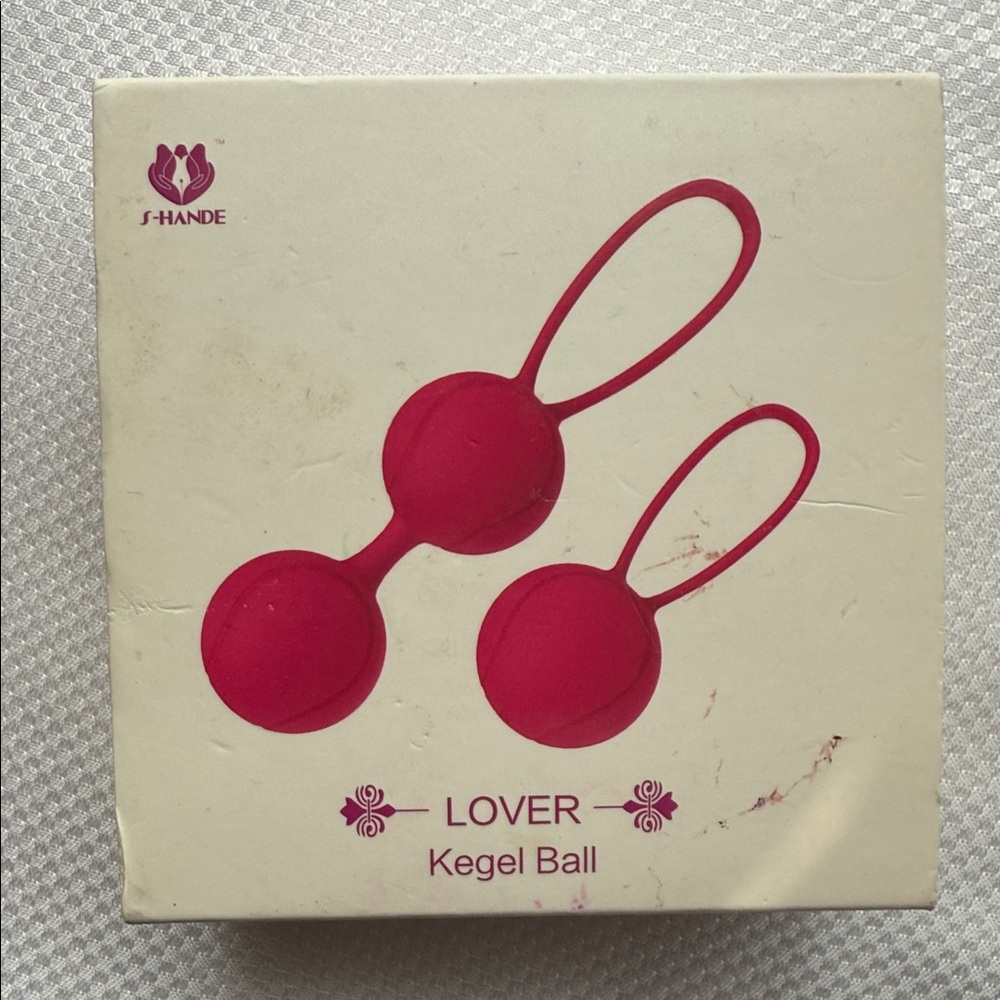 NWOT - S-Hande Lover Kegel Ball in Purple